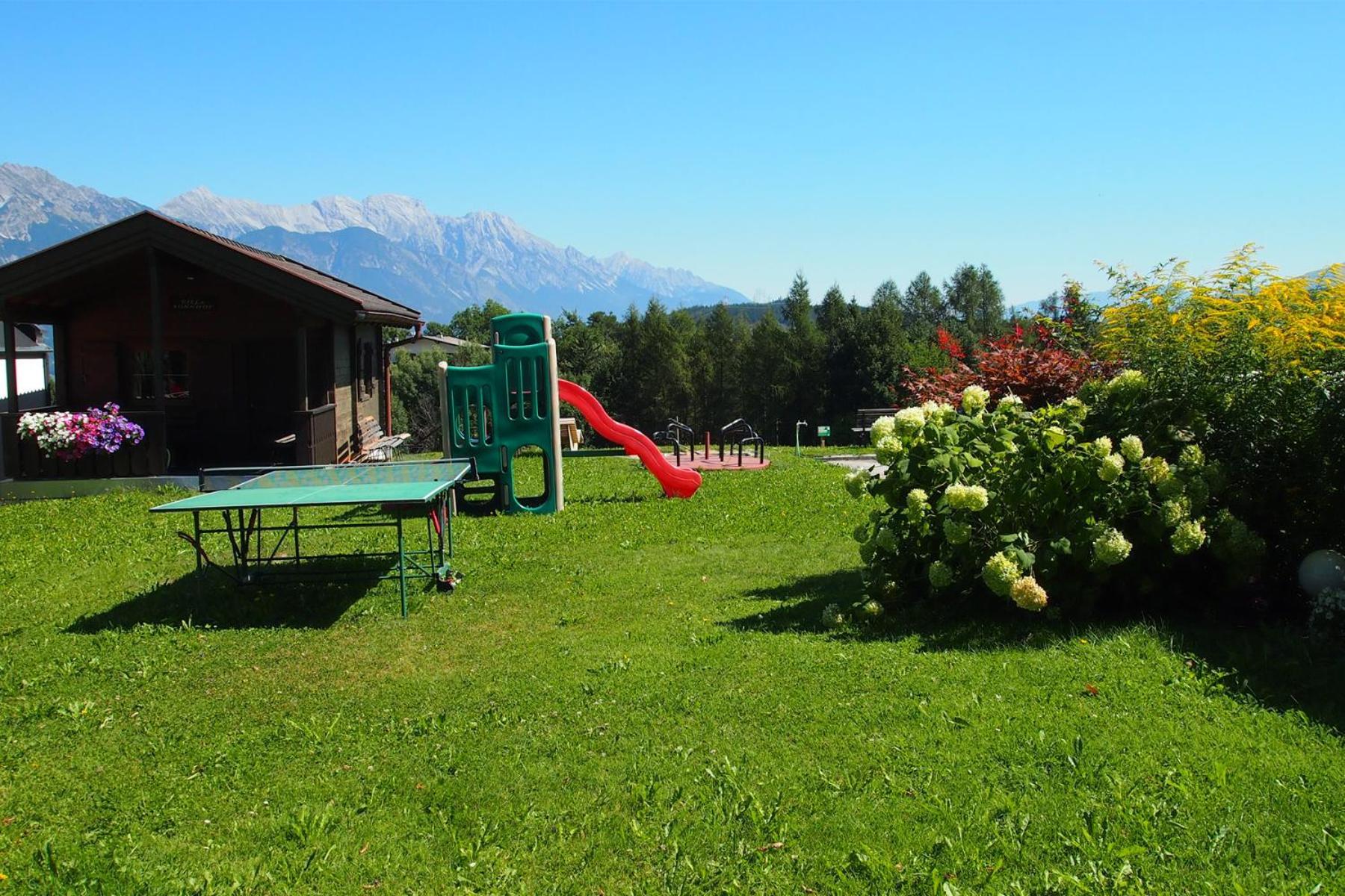 Hotel Sonnhof Mutters Bagian luar foto