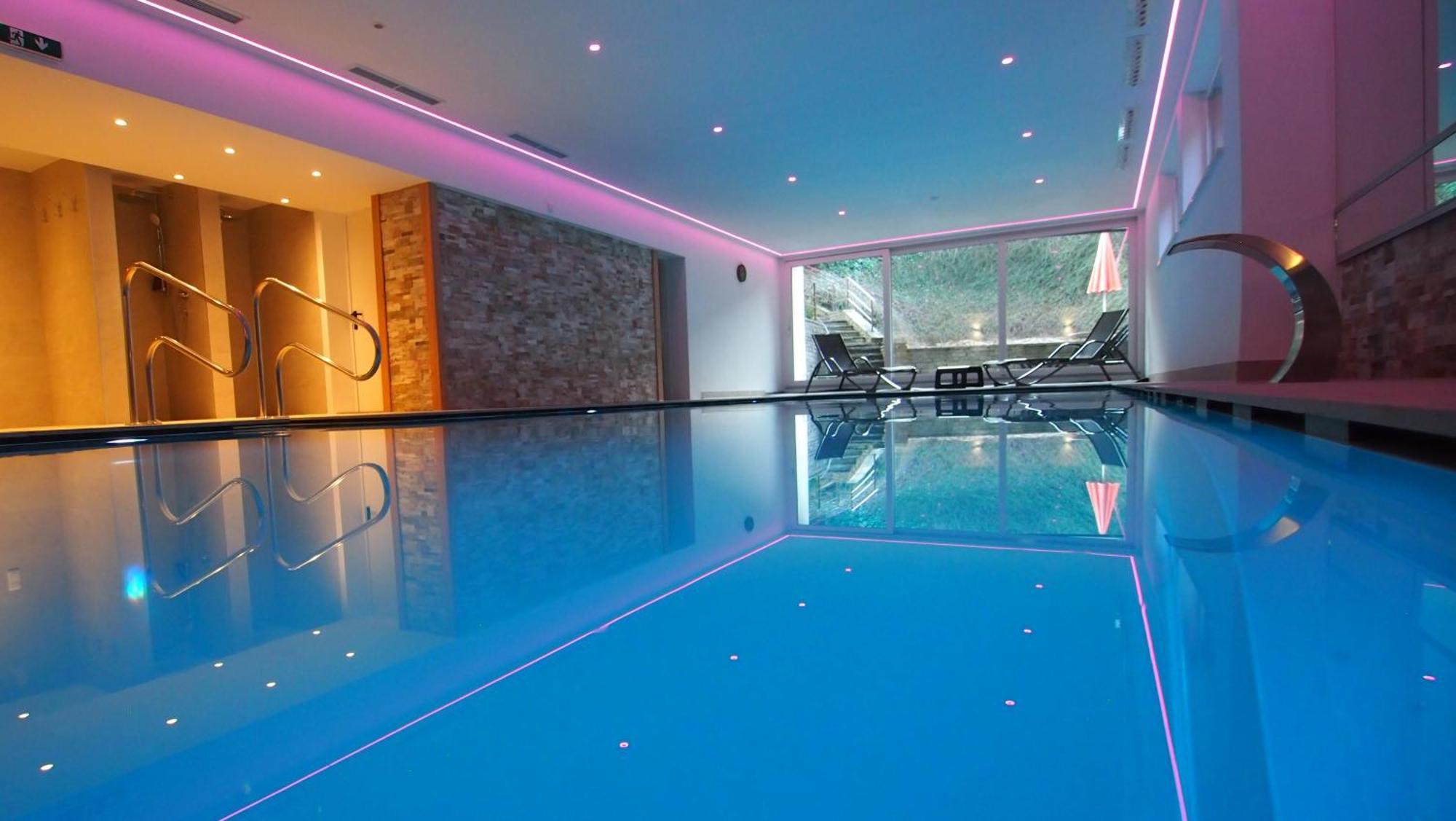 Hotel Sonnhof Mutters Bagian luar foto