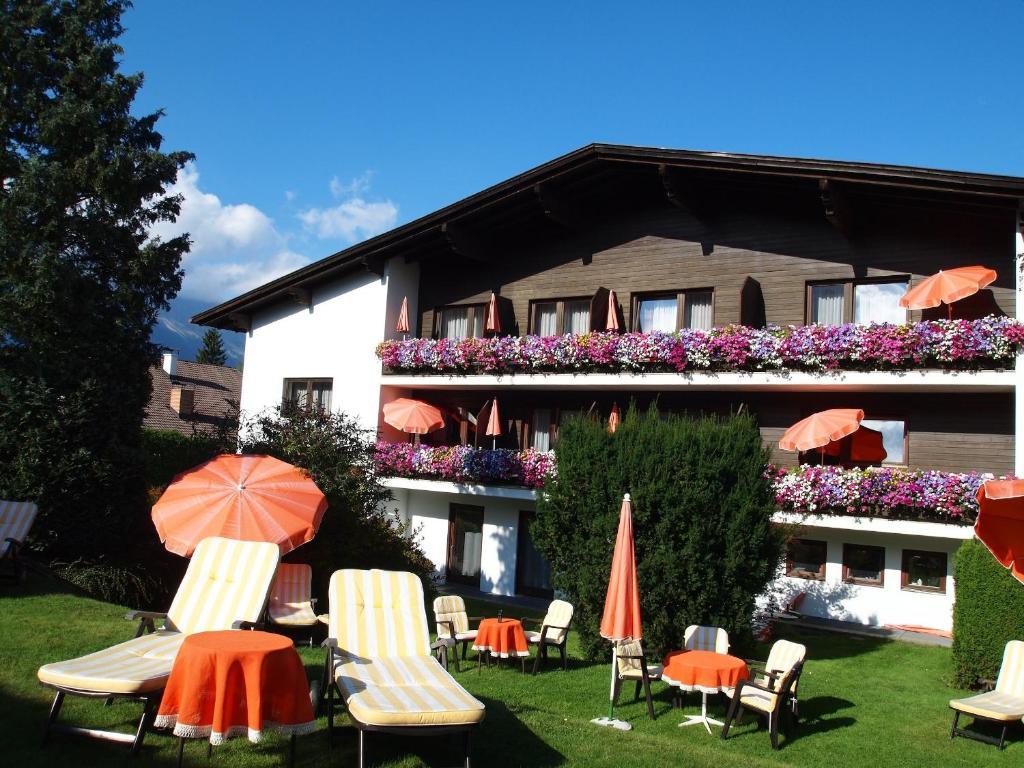 Hotel Sonnhof Mutters Bagian luar foto