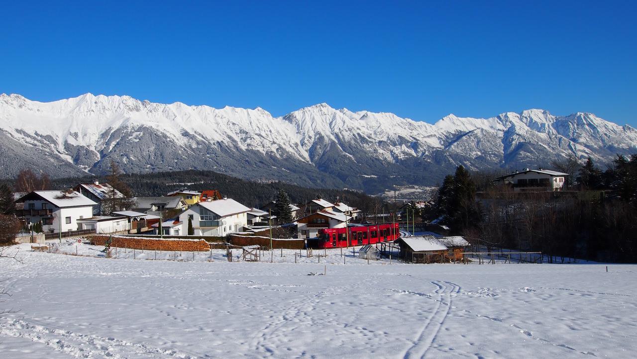 Hotel Sonnhof Mutters Bagian luar foto