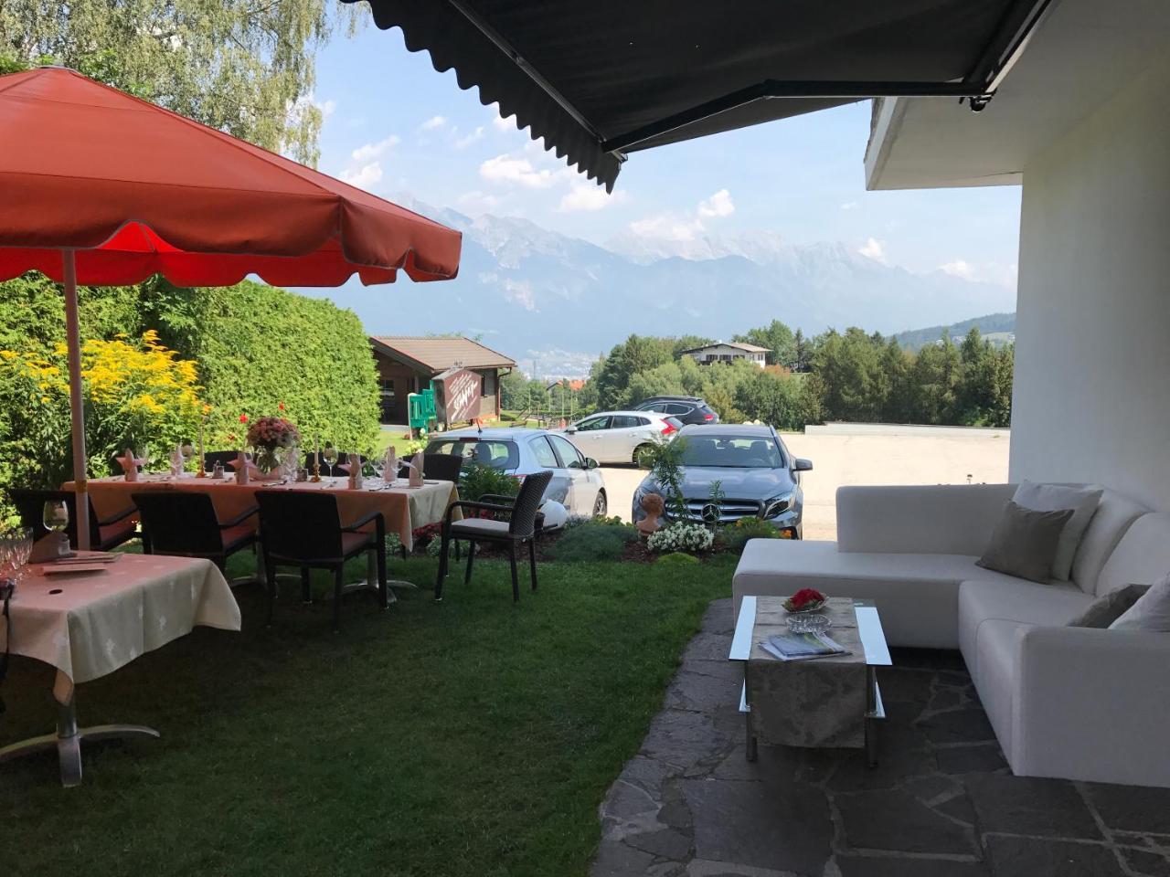 Hotel Sonnhof Mutters Bagian luar foto