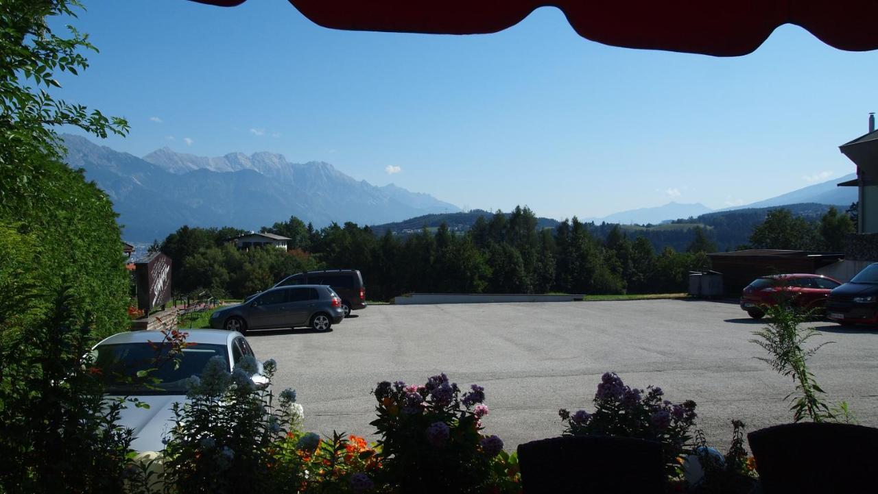 Hotel Sonnhof Mutters Bagian luar foto